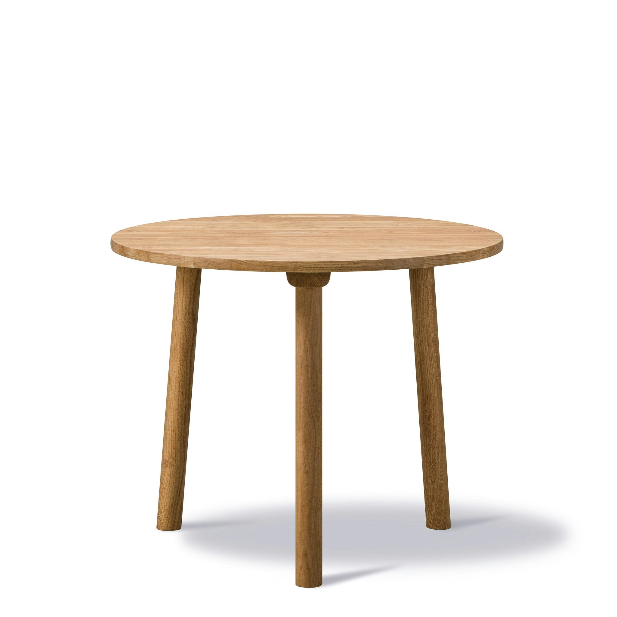 Taro Table Round by Fredericia