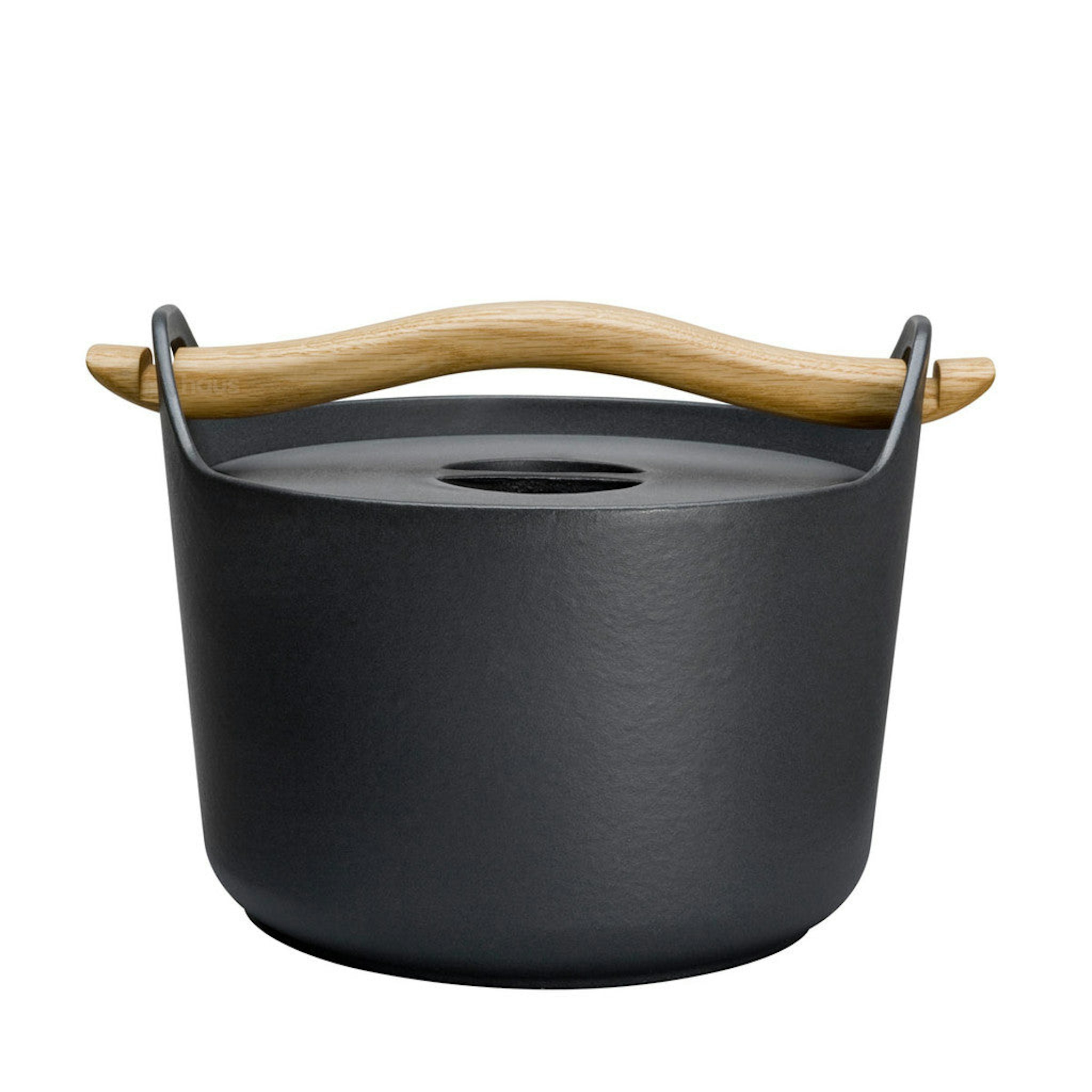 Sarpaneva casserole by Iittala