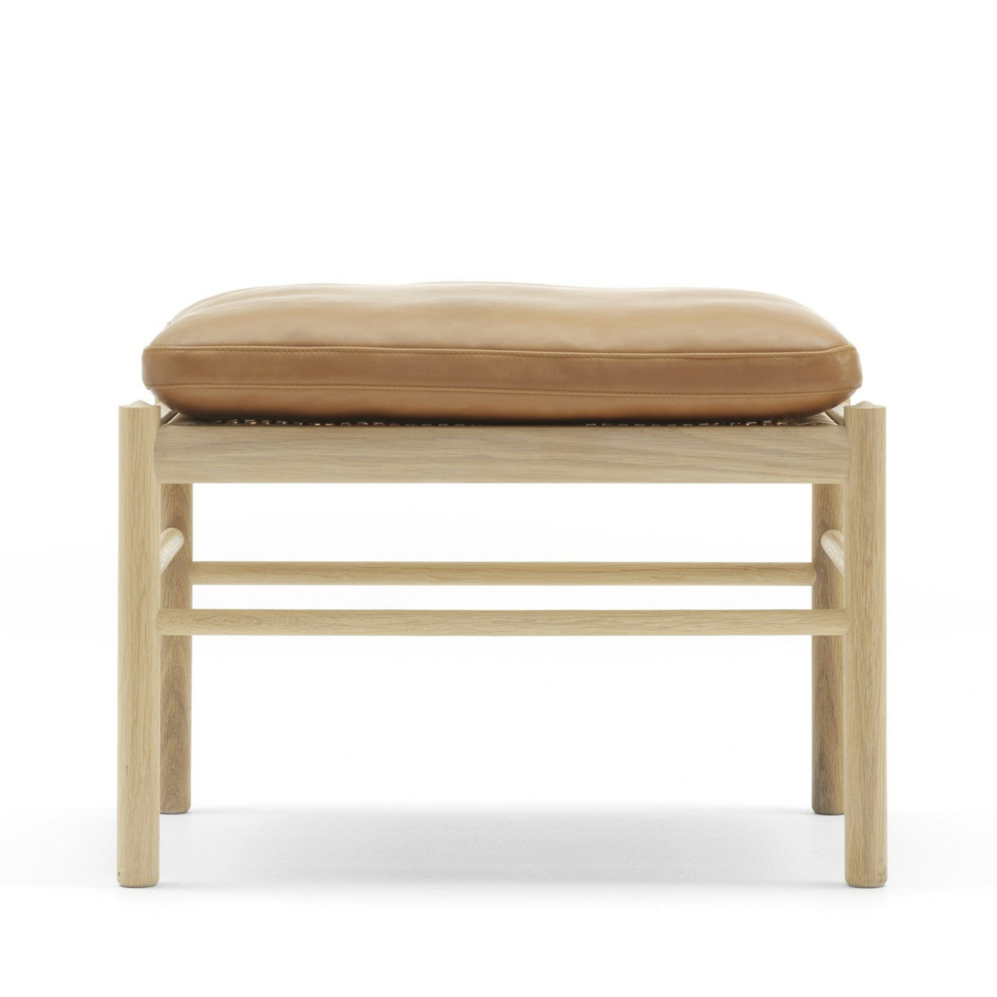 OW149-F Colonial Footstool by Carl Hansen & Søn