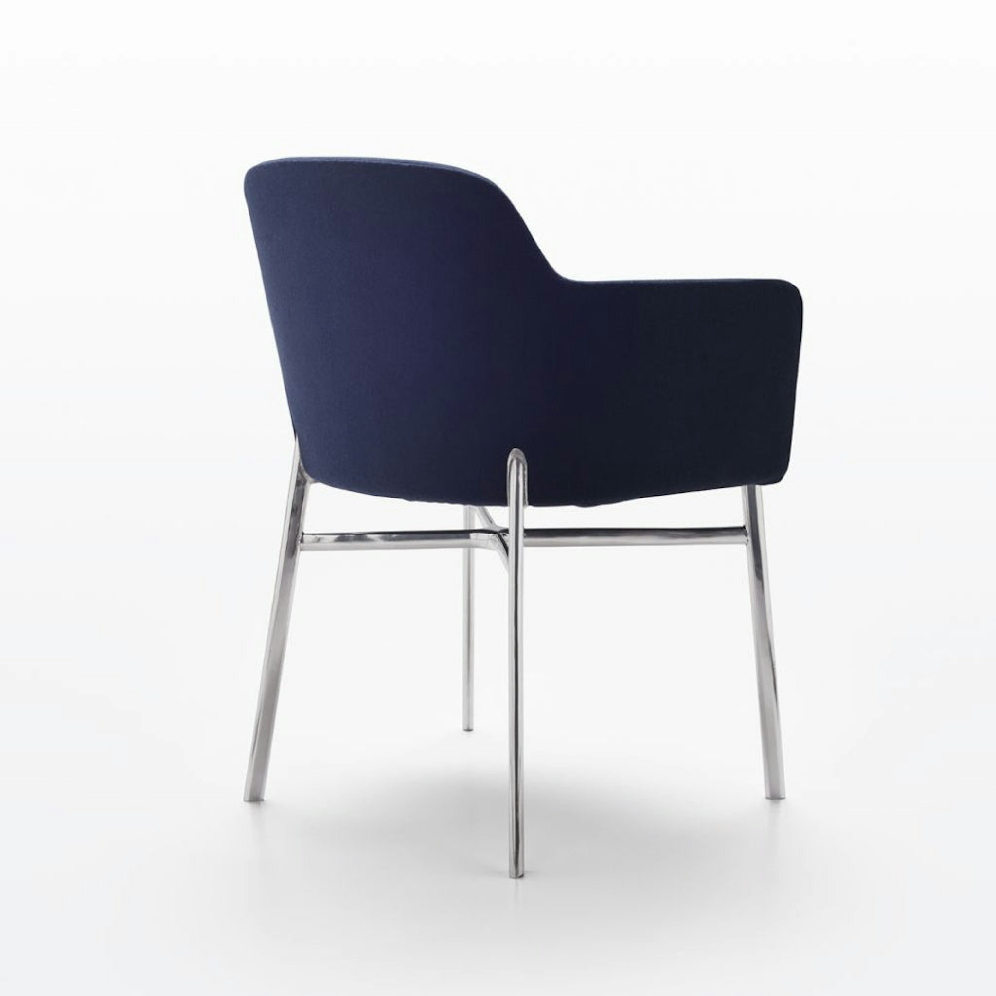 Krusin Chair With Arms by Knoll